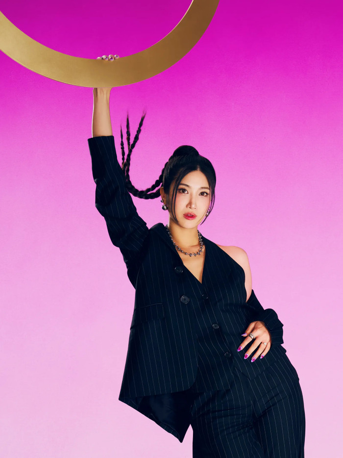 'Golden': Từ bản demo thu vội trên taxi đến ca khúc viết nên lịch sử Kpop Ảnh 2