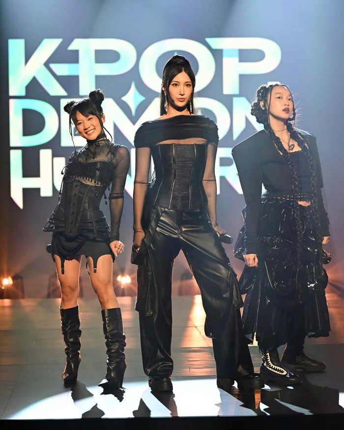 'Golden': Từ bản demo thu vội trên taxi đến ca khúc viết nên lịch sử Kpop Ảnh 3