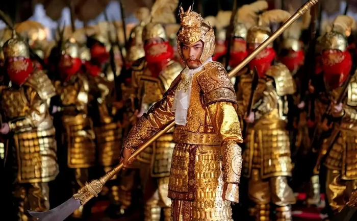 Anh vào vai Nhị hoàng tử Nguyên Kiệt, một vị hoàng tử có võ nghệ cao cường, hiếu thảo và là người dẫn đầu đội quân mang giáp vàng trong cuộc biến loạn tại hoàng cung.