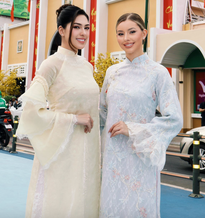 Yolina và Chelsea nỗ lực học tiếng Việt, làm việc chăm chỉ trong thời gian hoạt động ở Việt Nam. Ảnh: FBNV