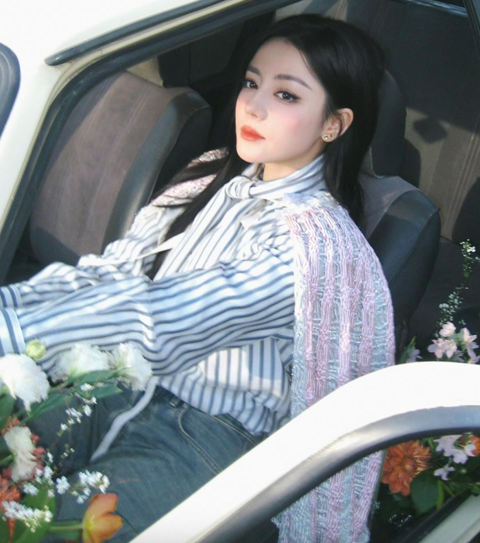 Địch Lệ Nhiệt Ba chưa lộ diện sau khi gặp sự cố phải 'huỷ show' gấp vào hồi đầu tháng 3. Ảnh: Weibo