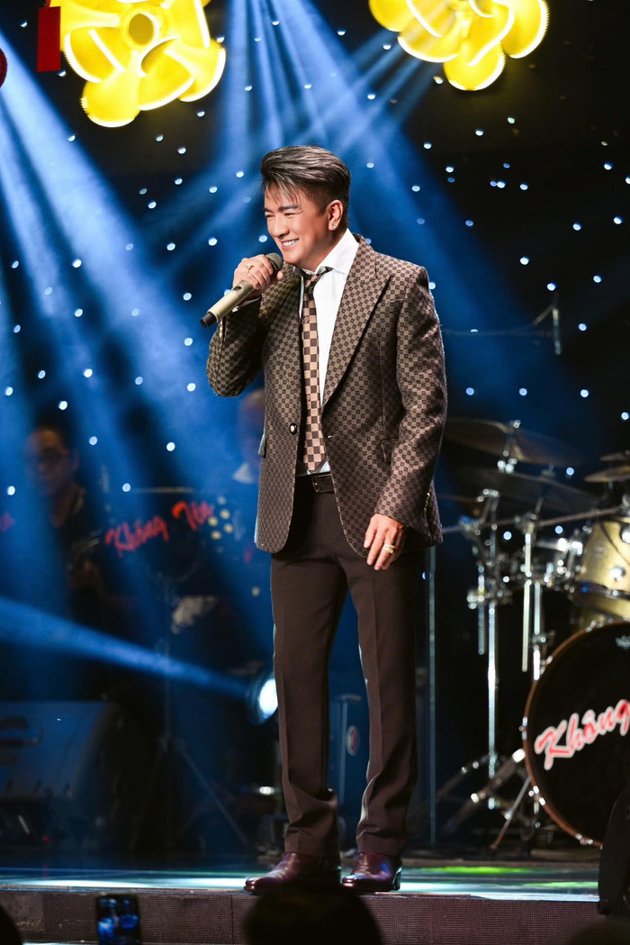 Đàm Vĩnh Hưng báo tin vui sau 30 năm hoạt động nghệ thuật.