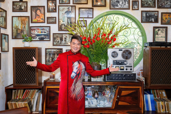 Nhiều khán giả trông chờ vào các dự án sắp tới của nam ca sĩ.