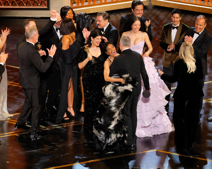 One Battle After Another thắng lớn với 6 tượng vàng tại Oscar 2026 (Ảnh: The Guardian)