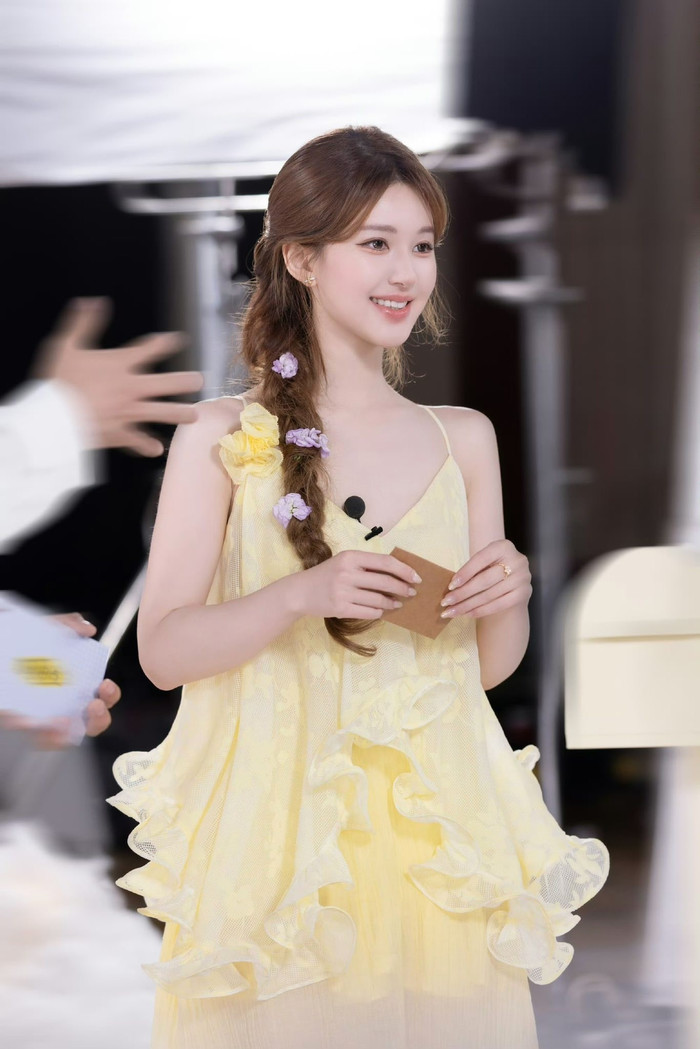 Triệu Lộ Tư luôn xuất hiện trước khán giả với vẻ ngoài tươi tắn, căng tràn sức sống. Ảnh: Weibo