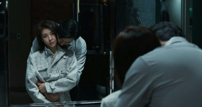 Không khí u tối và căng thẳng là điểm nhấn nổi bật của Climax