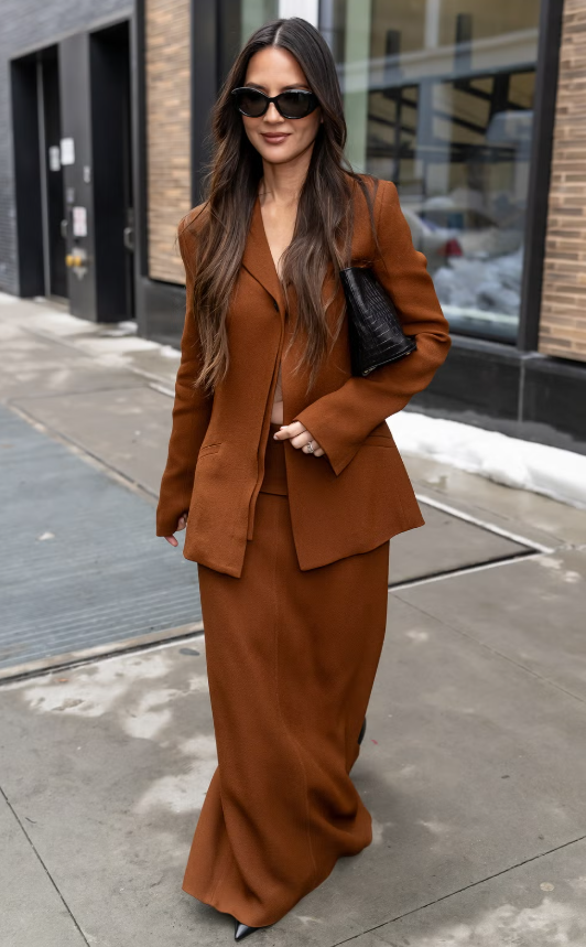 Những set đồ street style mùa xuân giúp bạn ghi điểm nơi công sở Ảnh 5