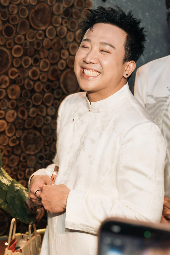 Trấn Thành cho biết Thỏ Ơi!! vẫn đang chiếu ở Việt Nam nhưng suất chiếu ngoài rạp đã giảm so với trước.