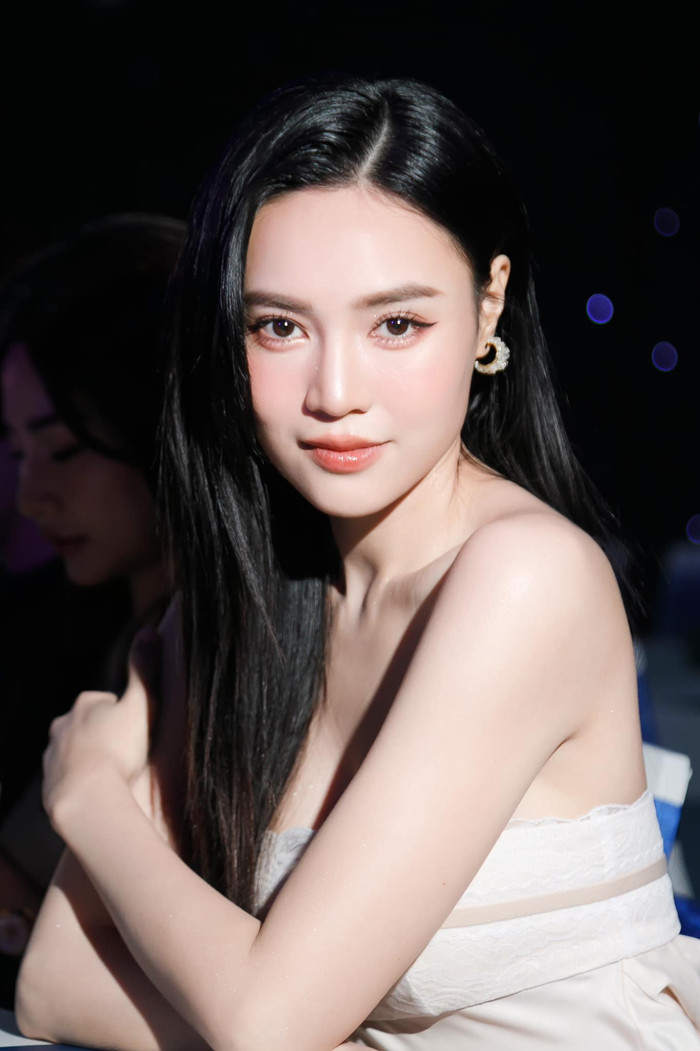 Nhiều khán giả bày tỏ sự yêu thích trước màn trả lời ngắn gọn, súc tích của nữ diễn viên.