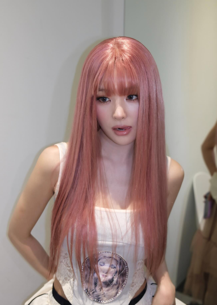 Hình ảnh mới nhất của Seulgi (Red Velvet).