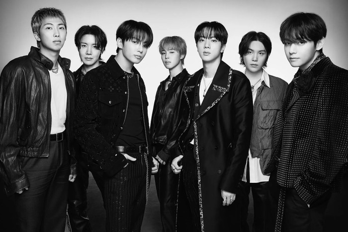 BTS trở lại và tham vọng phá vỡ kỷ lục của Taylor Swift Ảnh 1