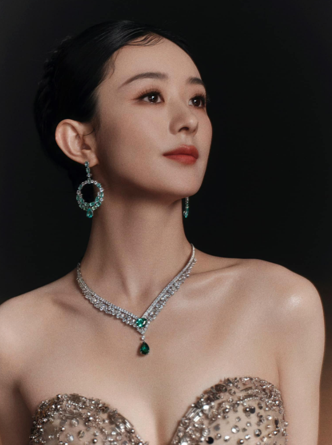 Triệu Lệ Dĩnh của hiện tại, độc lập, bản lĩnh và đầy sức hút