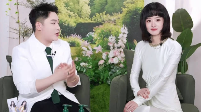 Phản ứng bất ngờ của nữ diễn viên khi nghe thông tin có fan xuất hiện gây nhiều ý kiến trái chiều trên mạng xã hội