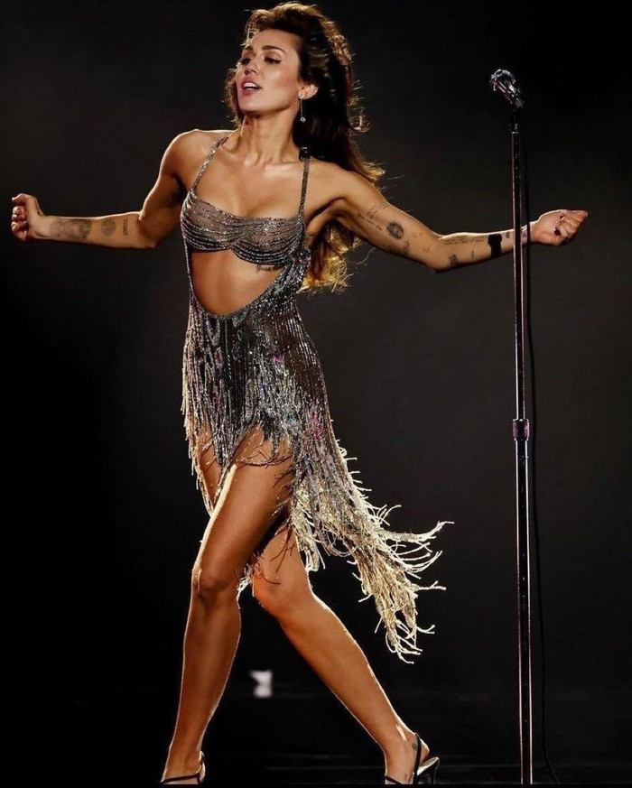 Miley Cyrus e ngại Super Bowl: 'Áp lực là điều khiến tôi chùn bước' Ảnh 2