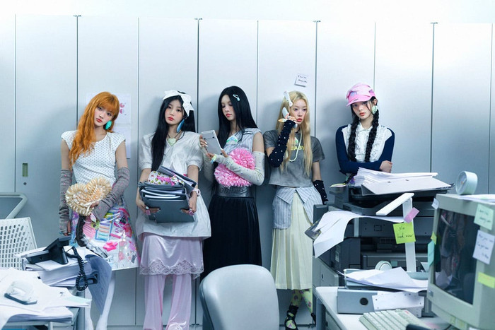 ILLIT vướng nghi vấn sao chép trắng trợn concept từ trang bán hàng điện tử Ảnh 5