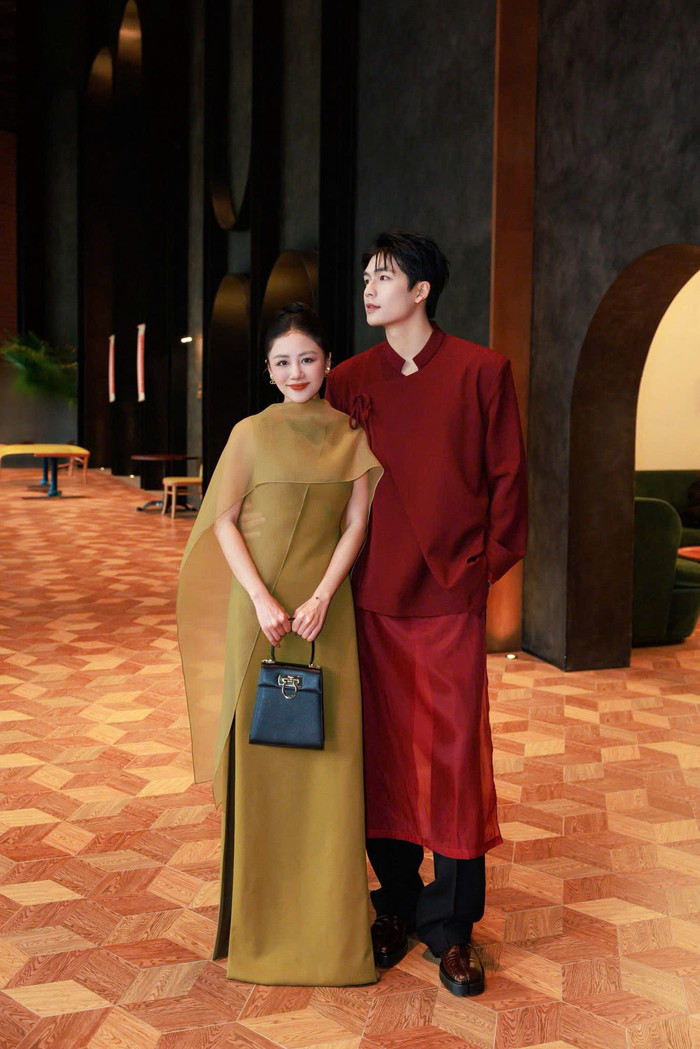 Cát-xê của Văn Mai Hương so với Quốc Anh là đề tài khiến cư dân mạng tranh cãi - Ảnh: FBĐP