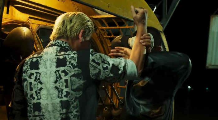 Mai tài Phến phải đối mặt với loạt phân cảnh rượt đuổi, đánh đấm kịch tính.