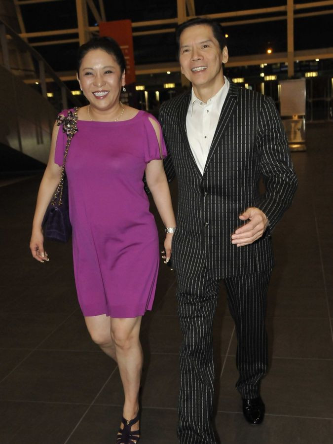 Tỷ phú 77 tuổi 'gây sốc' khi để con dâu thừa kế tài sản 150 nghìn tỷ đồng Ảnh 3