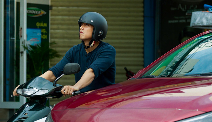 Mai Tài Phến trong vai Tài với tạo hình gai góc giữa bối cảnh miền Tây