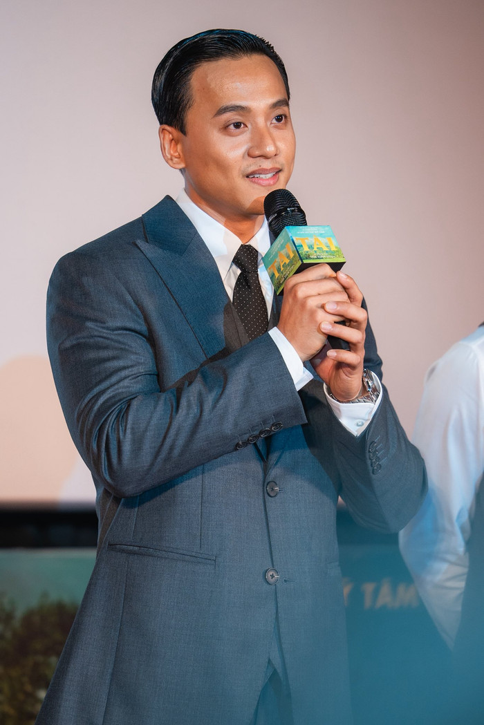 Mai Tài Phến đã có những chia sẻ tại buổi công chiếu sớm phim Tài (Ảnh: FBNV).