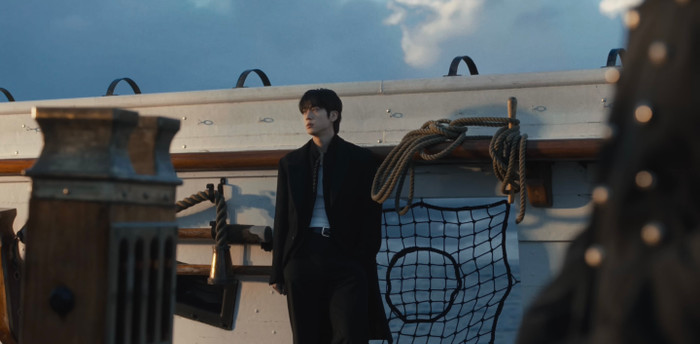 BTS và màn trở lại 'tuyệt đối điện ảnh' sau 4 năm Ảnh 5