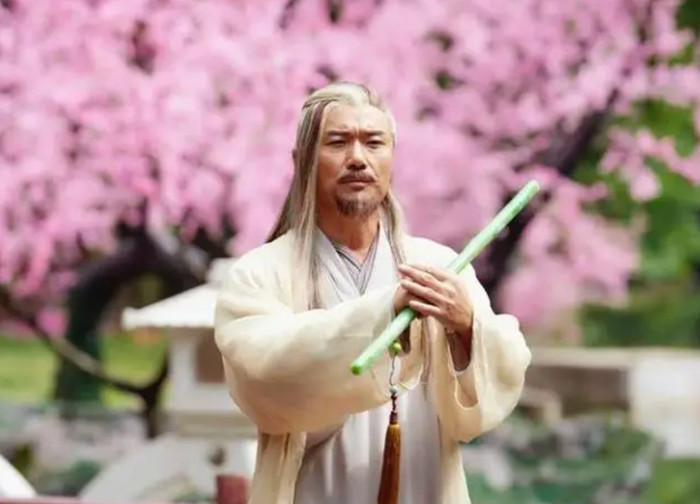 Tạo hình Hoàng Dược Sư trong các phiên bản phim truyền hình. - Ảnh: Sohu