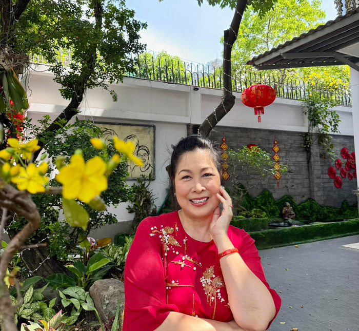 Bộ phim Nhà Mình Đi Thôi với sự góp mặt của NSND Hồng Vân hiện gần như hết hi vọng trên đường đua phòng vé Việt (Ảnh: FBNV).