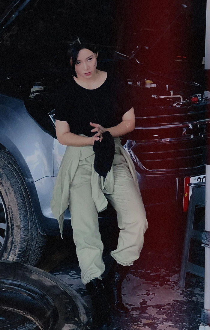 Quỳnh Kool với hình ảnh cá tính trong phim Gara Hạnh phúc. - Ảnh: VFC