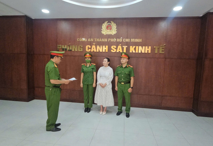 Cơ quan Cảnh sát điều tra tống đạt các quyết định và lệnh đối với Nguyễn Ngọc Tiền.&nbsp;