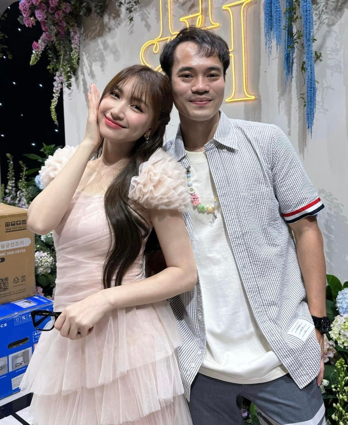 Có những mối quan hệ, càng bị đẩy đi xa bởi đám đông, lại càng cần một điểm dừng rõ ràng. Và lần này, Hòa Minzy đã nói điều đó không né tránh về chuyện liên quan đến Văn Toàn.