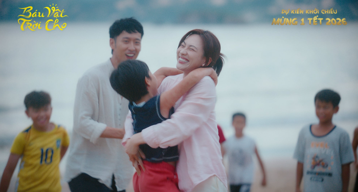 Phương Anh Đào vào vai một bà mẹ đơn thân trong Báu Vật Trời Cho.&nbsp;