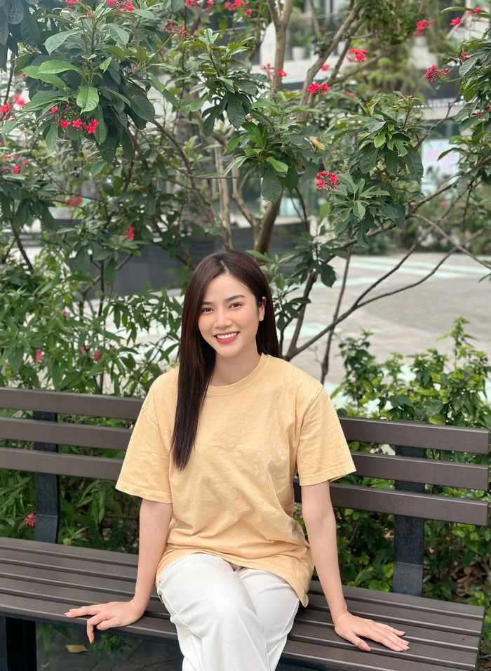 Nhan sắc trong trẻo của Anh Đào (Ảnh: FBNV).