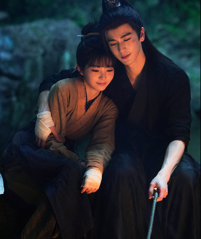 Trục Ngọc lựa chọn cách kể nhẹ nhàng, xoay quanh nhân vật Phàn Trường Ngọc và Tạ Chinh.