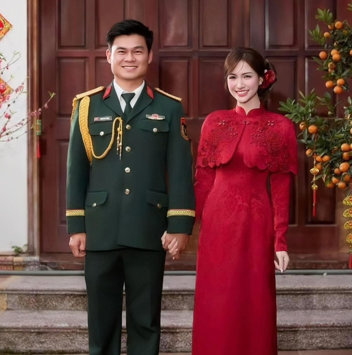 Hòa Minzy từng khiến mạng xã hội bùng nổ khi công khai bạn trai quân nhân cách đây chưa lâu.