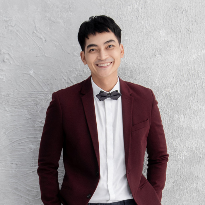 Trước khi tái xuất với Lên hương, đạo diễn Khương Ngọc đã sở hữu nhiều dự án doanh thu khủng.&nbsp;