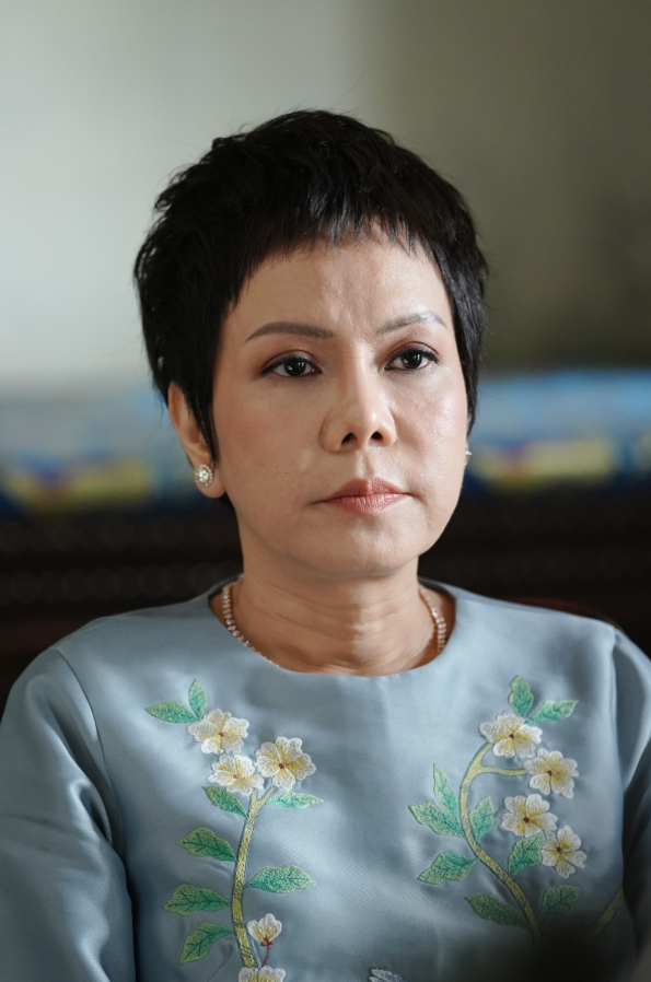 Việt Hương bứt phá với loạt vai diễn tâm lý và nhiều giải thưởng điện ảnh