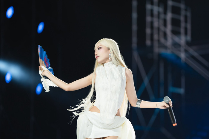 Nhạc sĩ Huy Tuấn hết lời khen ngợi một nữ ca sĩ Việt, tuyên bố trở thành fan Ảnh 4