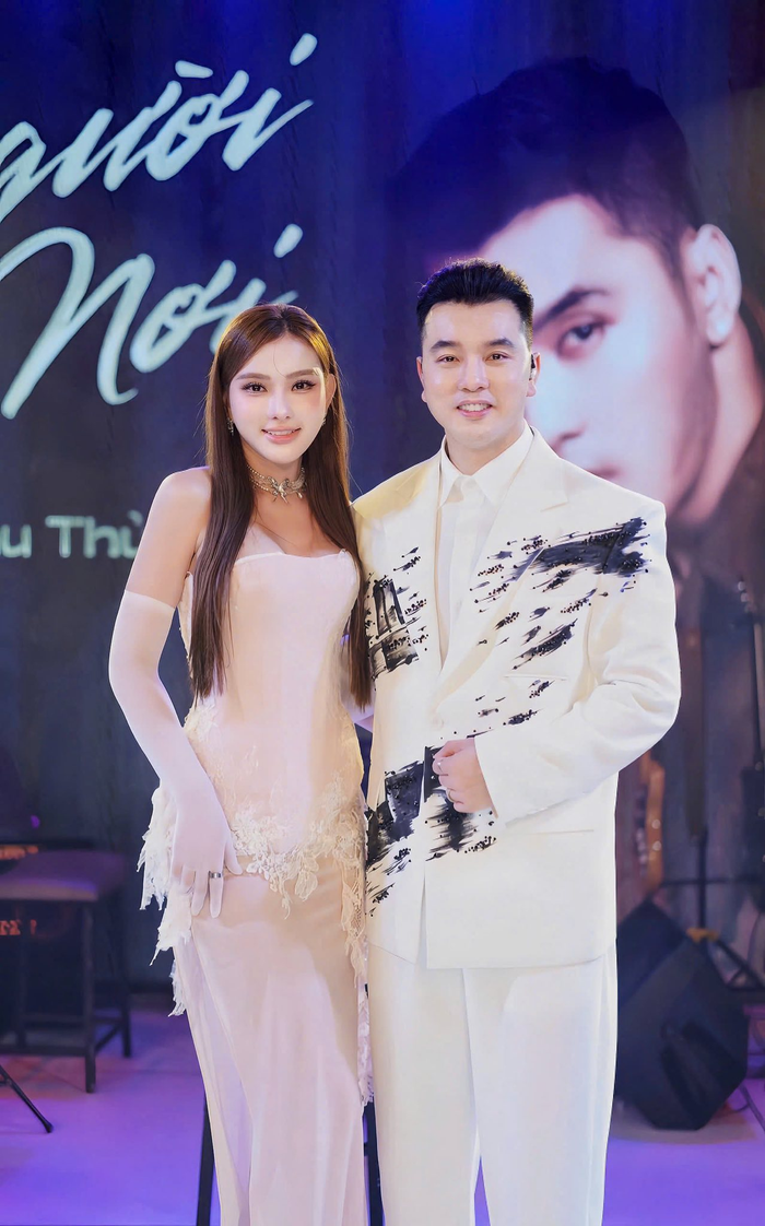 Ưng Hoàng Phúc và Thu Thuỷ là cặp đôi gắn liền với thanh xuân nhiều thế hệ 8X - 9X.