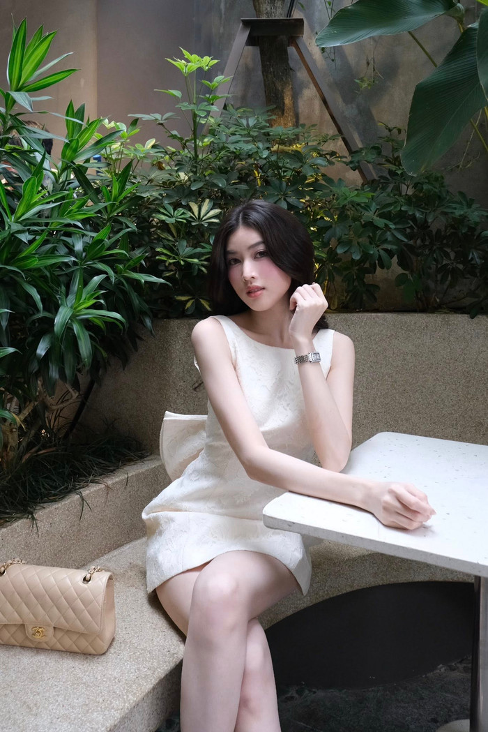 Á hậu Ngọc Thảo luôn xuất hiện trước khán giả với hình ảnh dịu dàng. Ảnh: FBNV