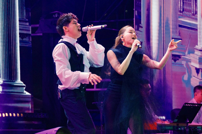 Hồ Ngọc Hà gặp sự cố khi song ca cùng Noo Phước Thịnh, phản ứng gây xôn xao Ảnh 2