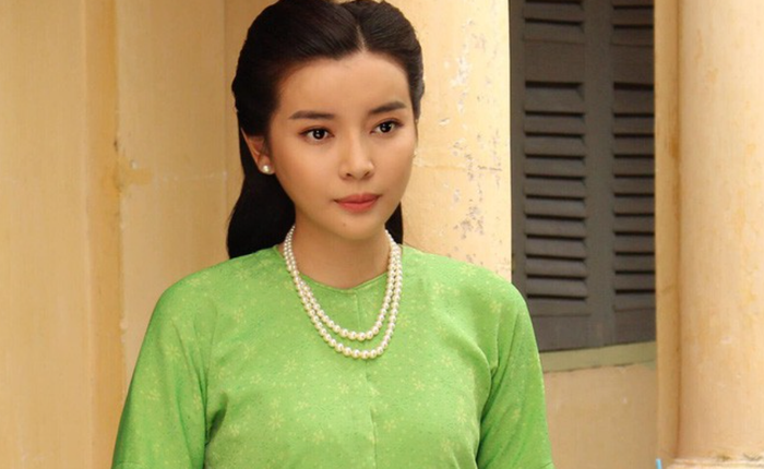 Cao Thái Hà trong vai mợ Hai Sáng phim Tiếng Sét Trong Mưa.&nbsp;