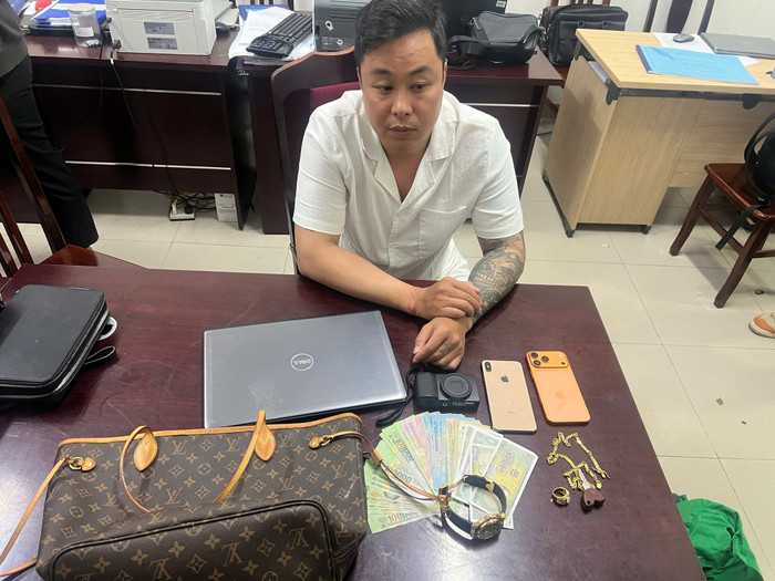 Nguyễn Mạnh Cường tại Cơ quan Công an. Ảnh: Công an TP Hà Nội