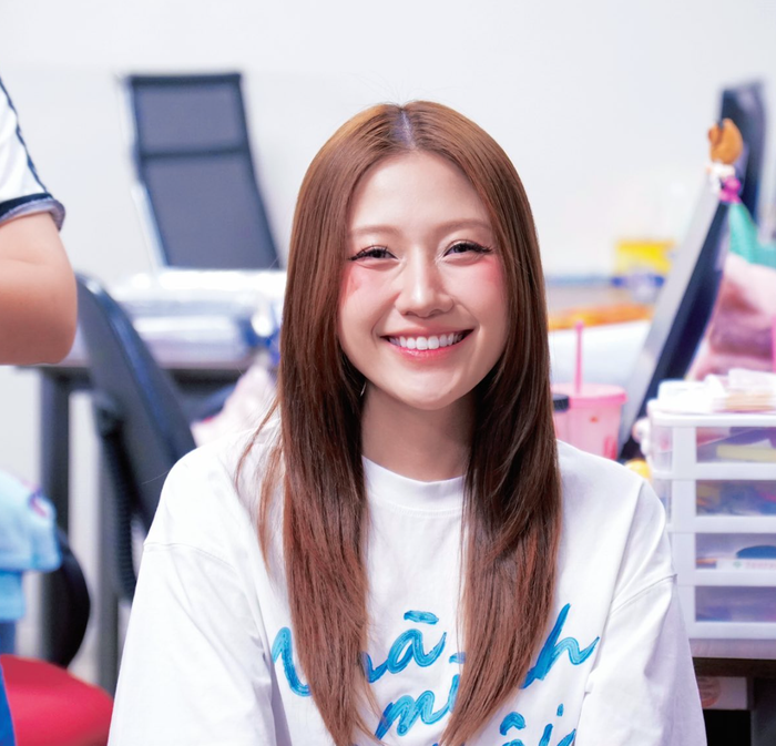 Trong Nhà Mình Đi Thôi, Uyển Ân đảm nhận vai chính (Ảnh: FBNV).