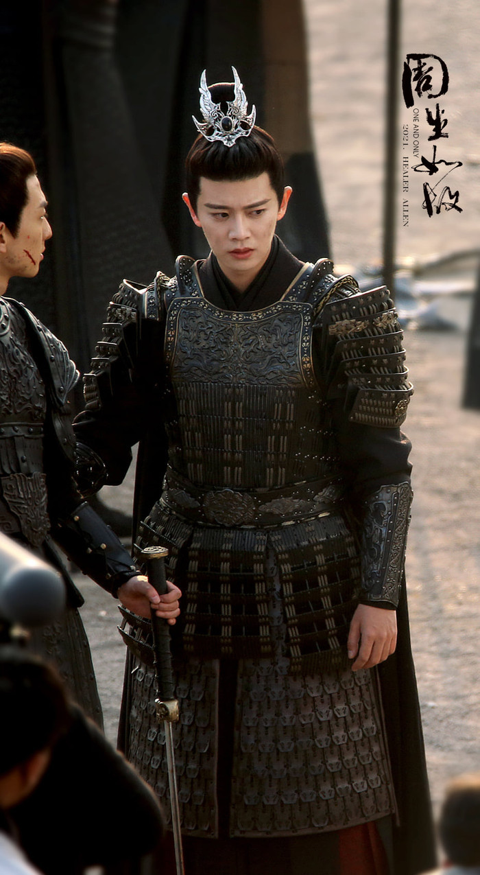 Đứng đầu bảng là Nhậm Gia Luân với vai diễn trong Châu Sinh Như Cố. Hình tượng tướng quân trung nghĩa, vừa uy nghi vừa giàu cảm xúc giúp anh chinh phục khán giả và giữ vững vị thế trong dòng phim cổ trang.