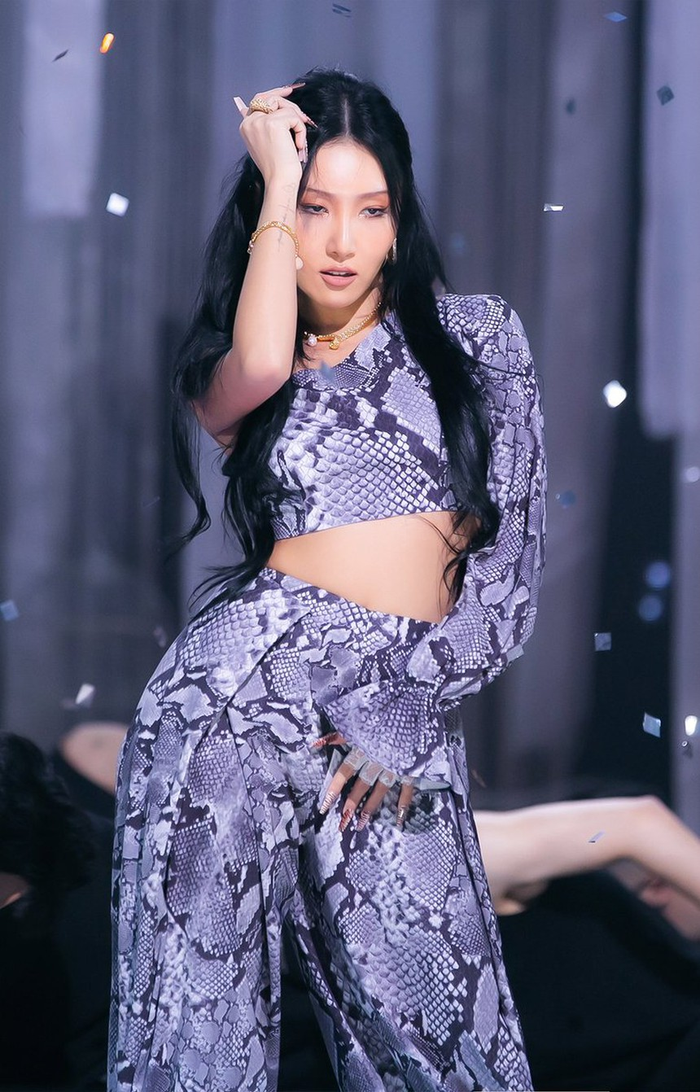 Hwasa xác nhận tham gia Rock in Rio 2026 - một trong những lễ hội âm nhạc lớn nhất thế giới.