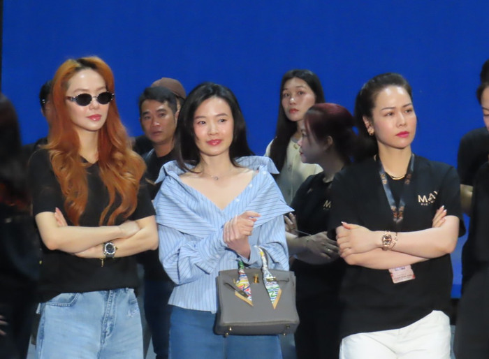 Khoảnh khắc hiếm hoi bộ ba mỹ nhân 8x hội ngộ trong cùng một khung hình.