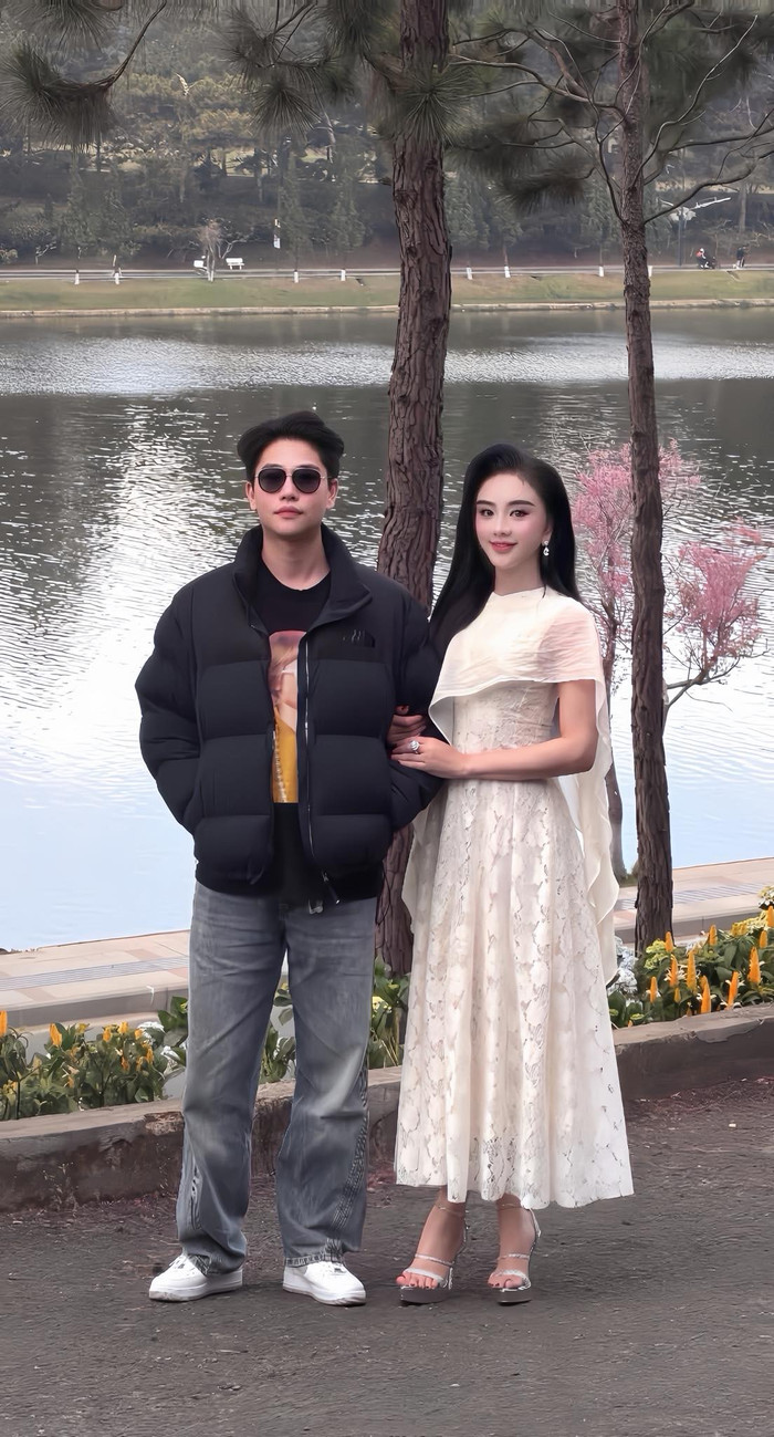 Lâm Khánh Chi công khai hẹn hò Ảnh 2