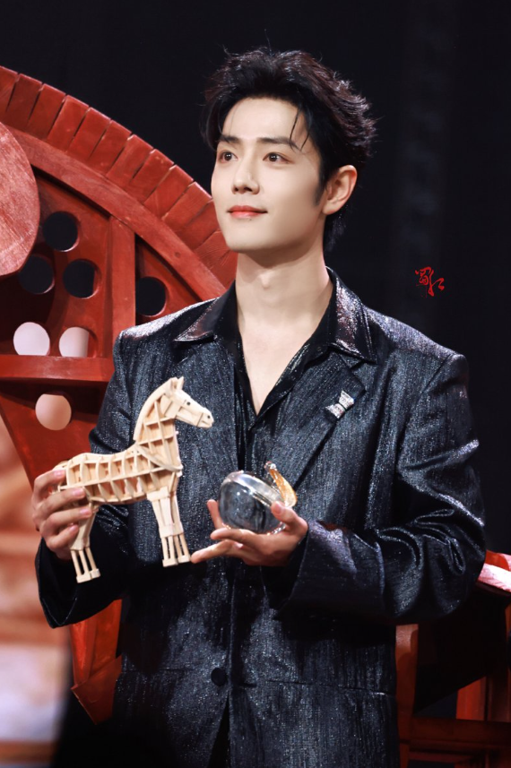 Tiêu Chiến nhận giải Thị đế, bước ngoặt trong sự nghiệp