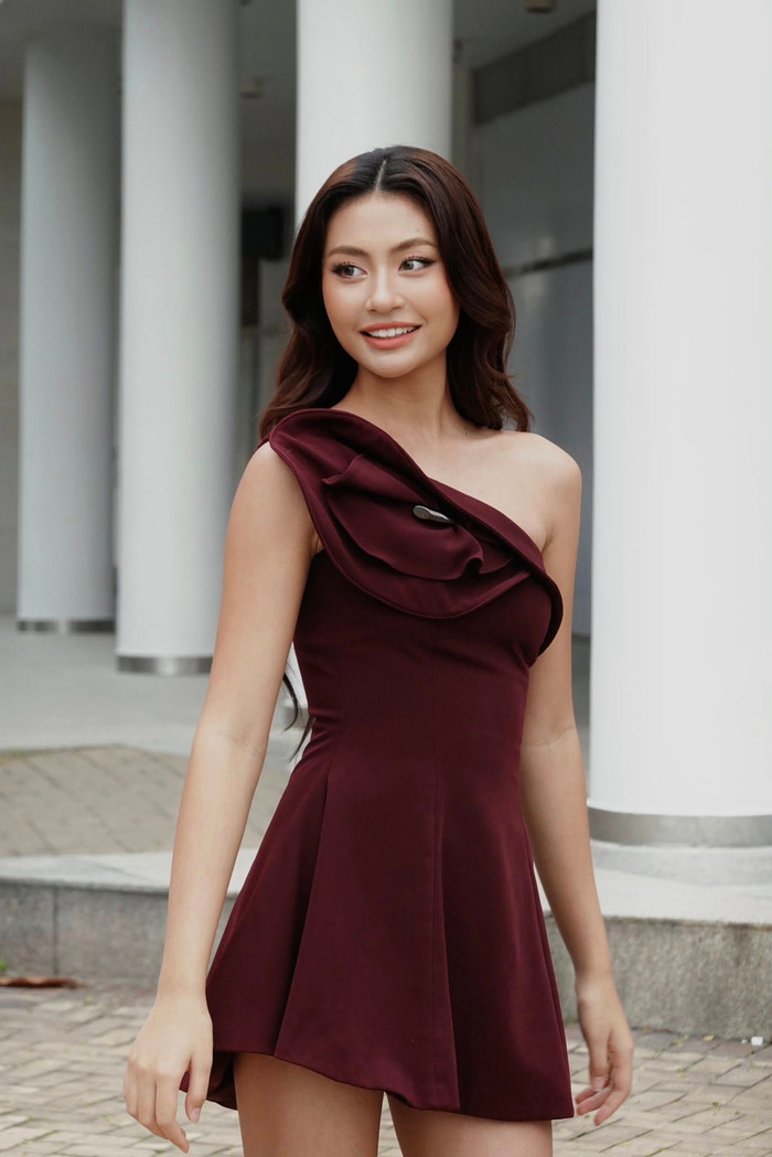 Sau khi đăng quang Hoa hậu Hoàn vũ Việt Nam 2024, Bùi Xuân Hạnh thử sức với diễn xuất.