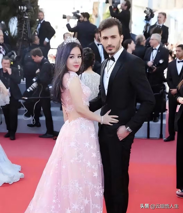 Nữ đại gia 55 tuổi chi gần 200 tỷ đồng cưới chồng trẻ, mặc kệ lời đàm tiếu Ảnh 4